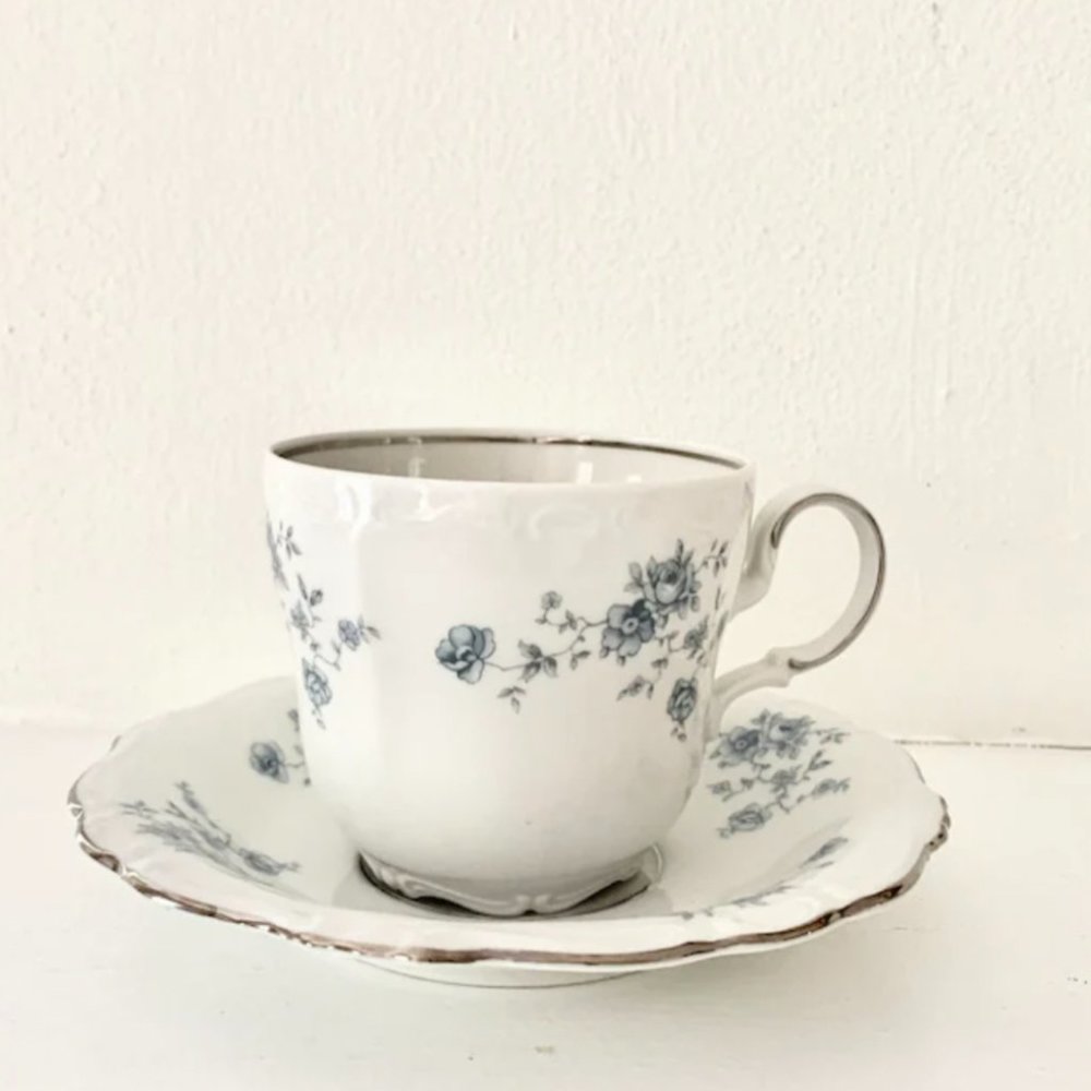 Haviland Blue Garland Cup & Saucer set of 6